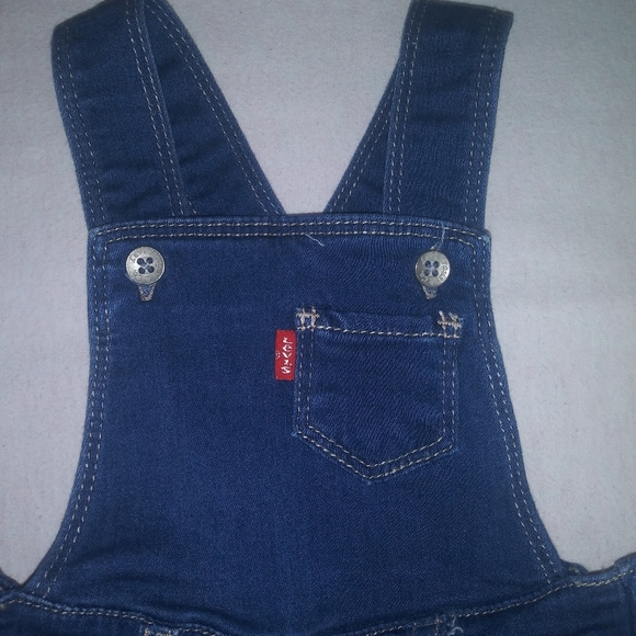 Levi's Denim Overalls, Girls - Picture 5 of 6